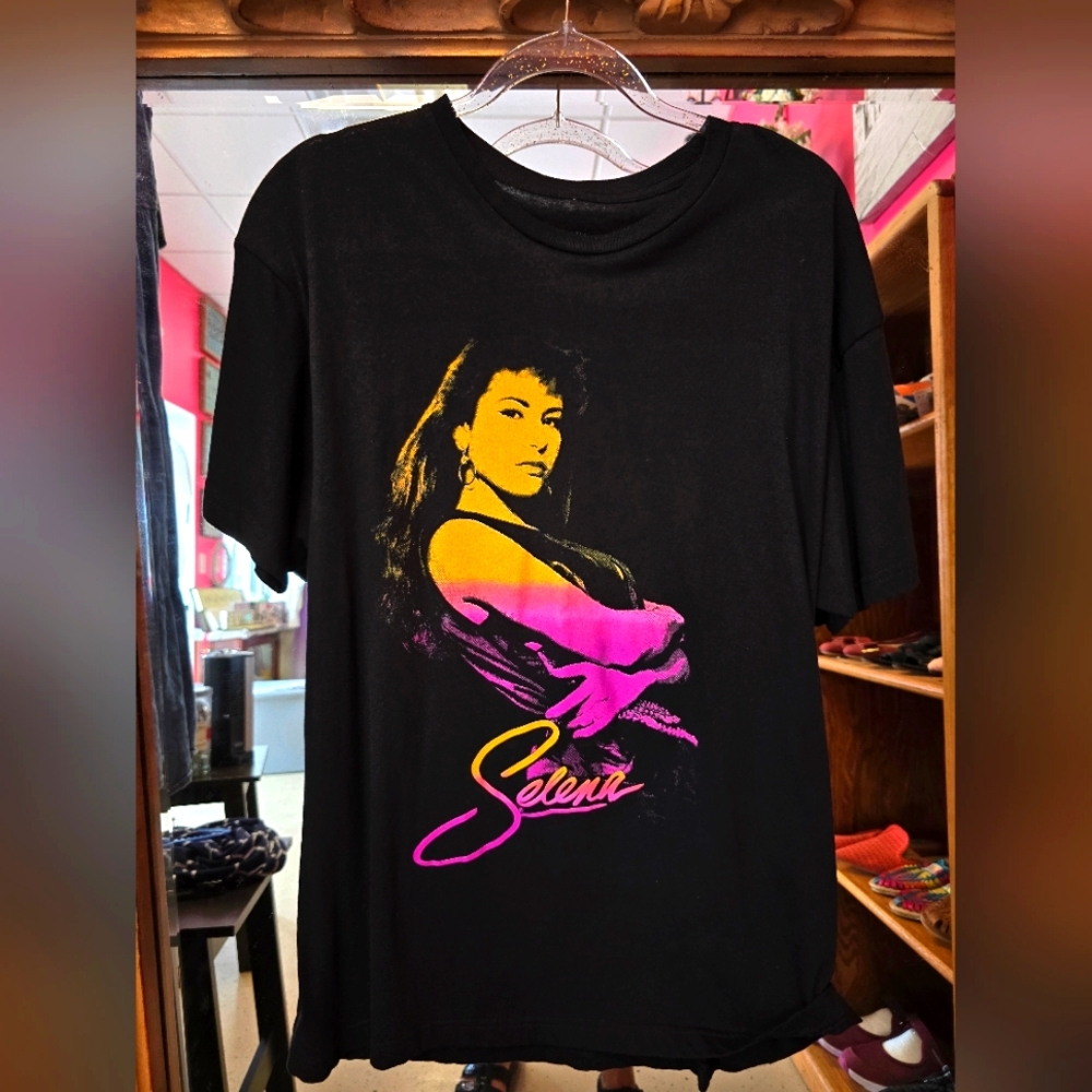 Selena t-shirt